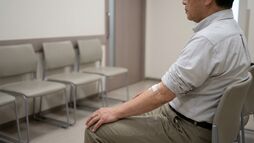 透析通院の送迎に困ったときは？利用できる手段と家族の負担を減らす方法 
