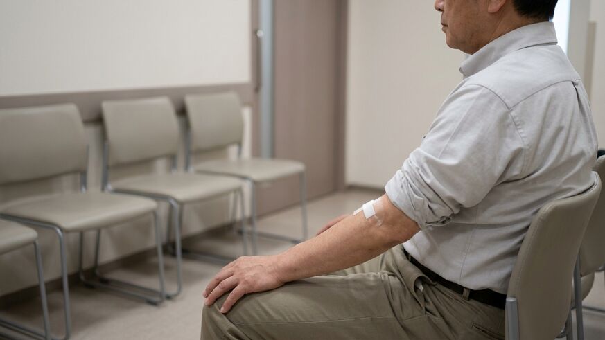 透析通院の送迎に困ったときは？利用できる手段と家族の負担を減らす方法 